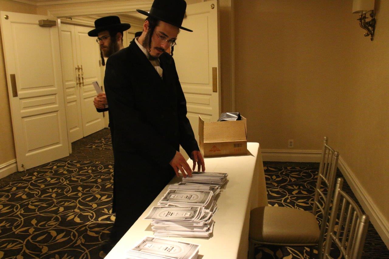 תיעוד ענק: נעילת החג בסאטמר