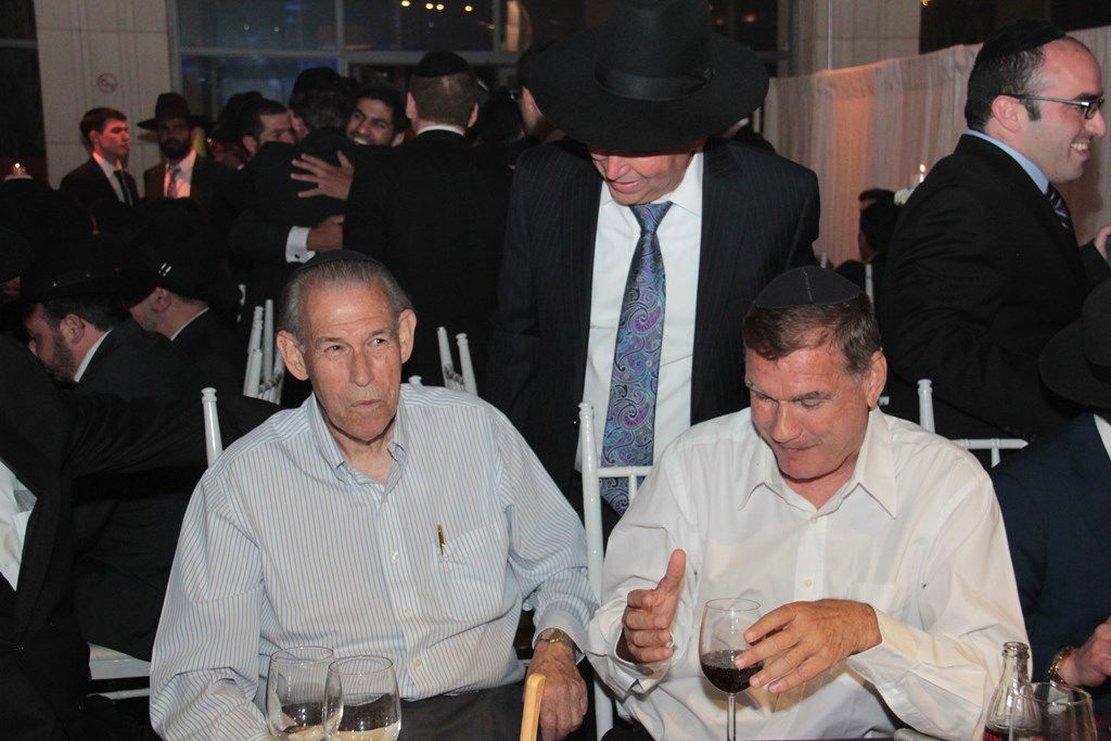 תיעוד ענק: מפגן הכוח של יו"ר ש"ס בחתונת בתו