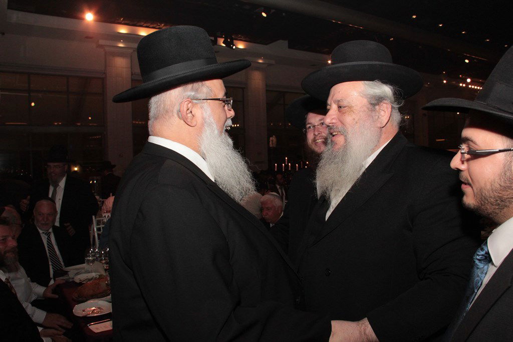 תיעוד ענק: מפגן הכוח של יו"ר ש"ס בחתונת בתו