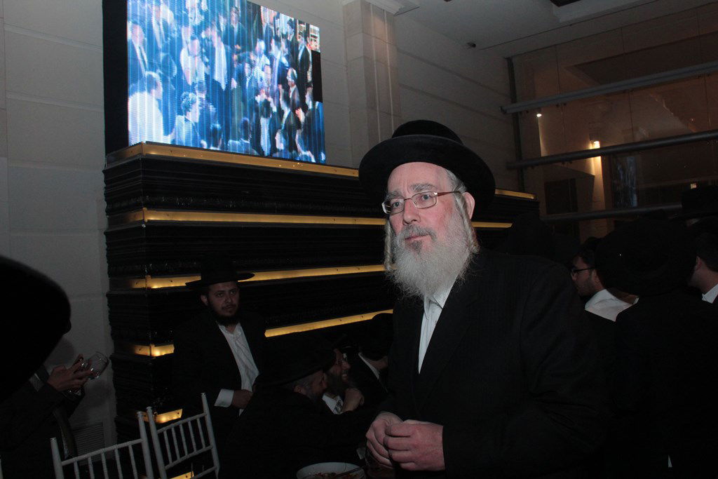 תיעוד ענק: מפגן הכוח של יו"ר ש"ס בחתונת בתו