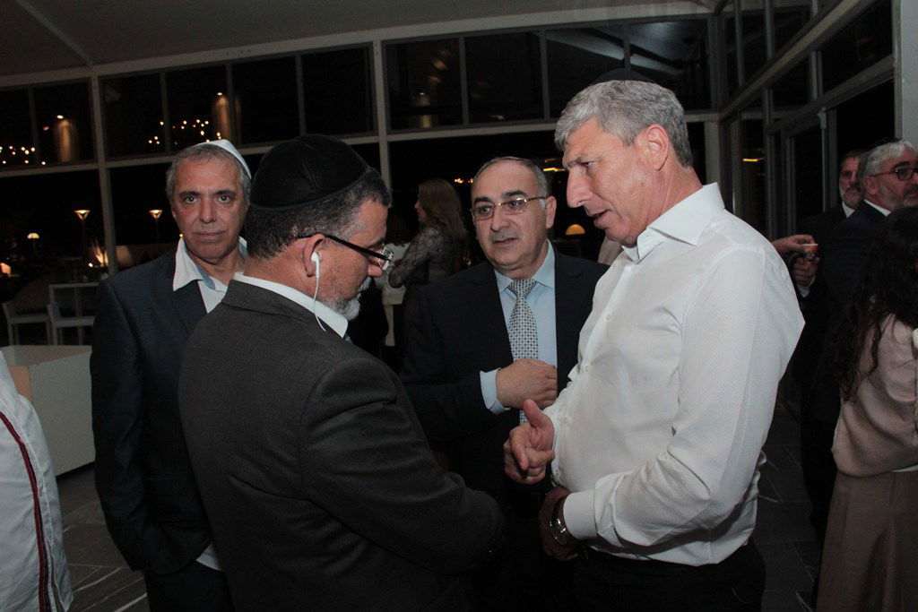 תיעוד ענק: מפגן הכוח של יו"ר ש"ס בחתונת בתו