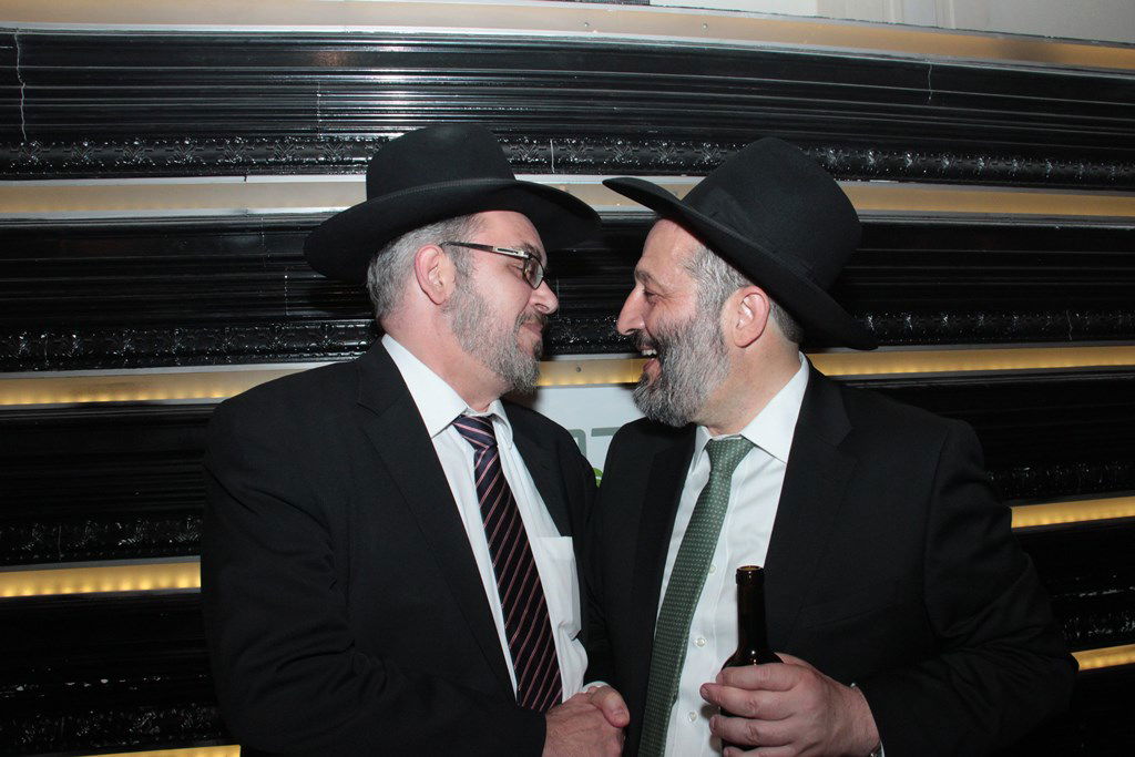 תיעוד ענק: מפגן הכוח של יו"ר ש"ס בחתונת בתו