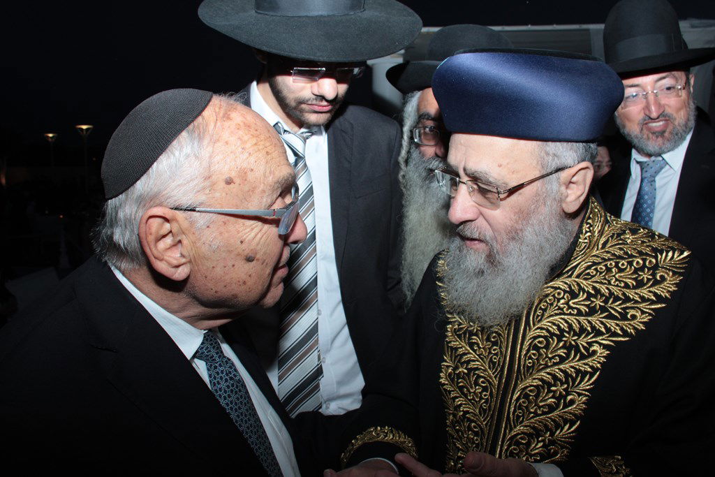 תיעוד ענק: מפגן הכוח של יו"ר ש"ס בחתונת בתו