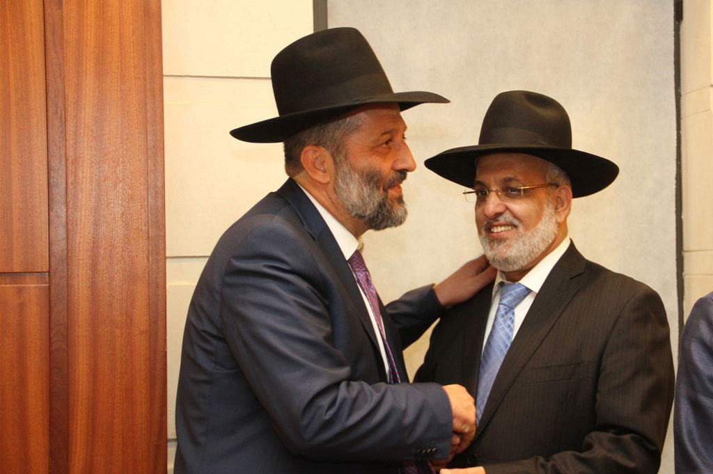 דרעי לנתניהו: "די לרדיפה הנוראה של לומדי התורה"