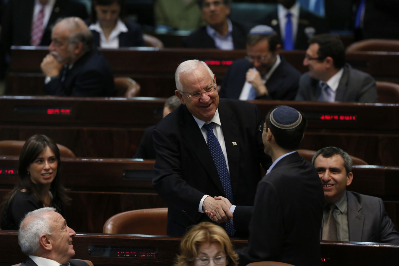 מיוחד: גלריה מתעדכנת מהבחירות לנשיאות בכנסת