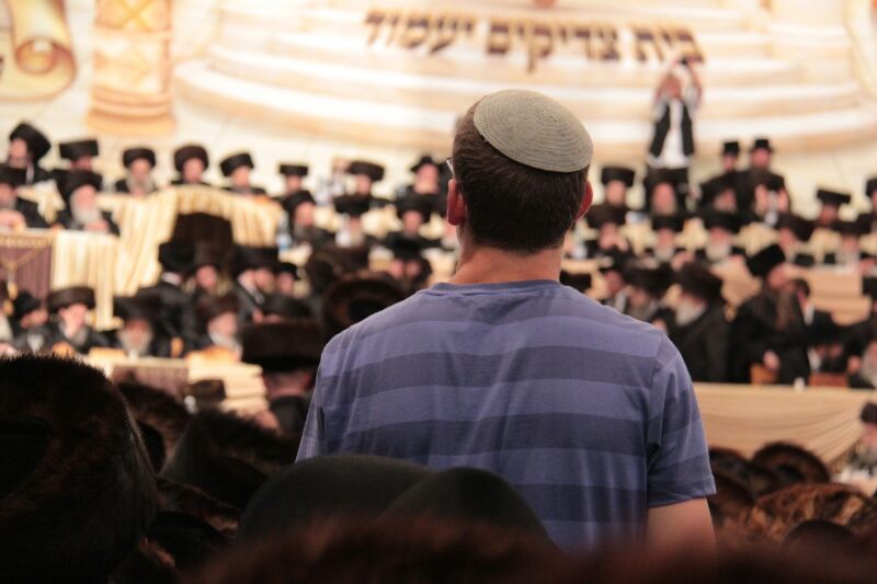 חתונה נוסח בעלזא: שמחה וריקודים אל תוך הלילה; צפו