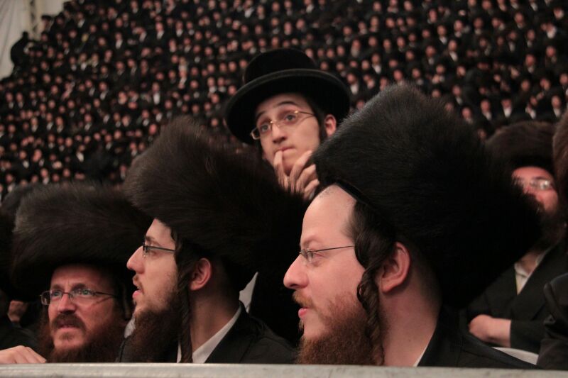 חתונה נוסח בעלזא: שמחה וריקודים אל תוך הלילה; צפו