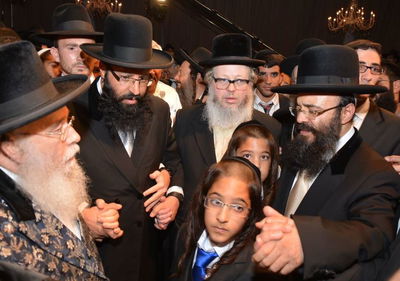 צפו בגלריה: "הרנטגן" חיתן בן בכור