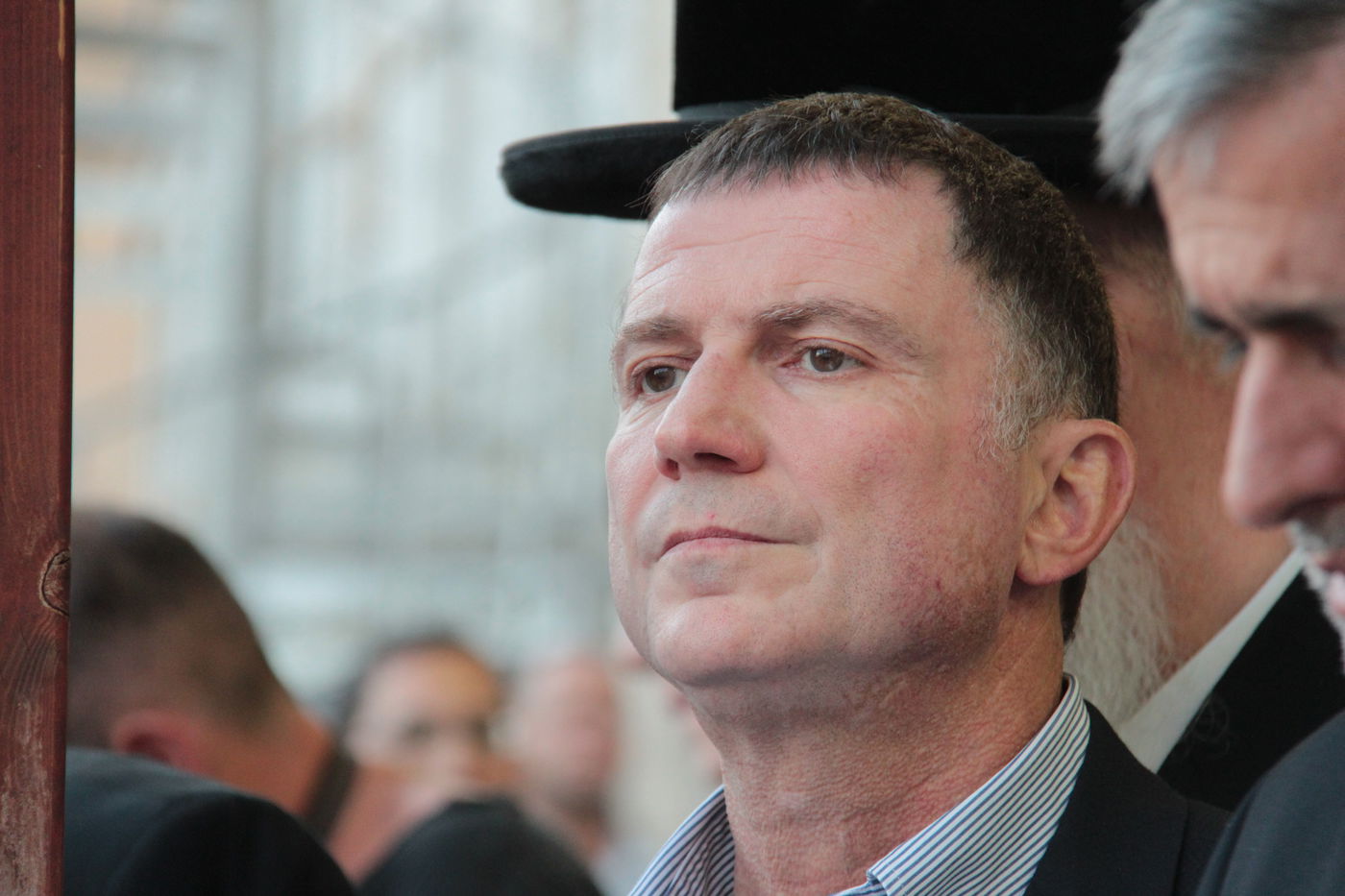 גלרית ענק: תפילת ההמונים בכותל המערבי למען שלושת החטופים