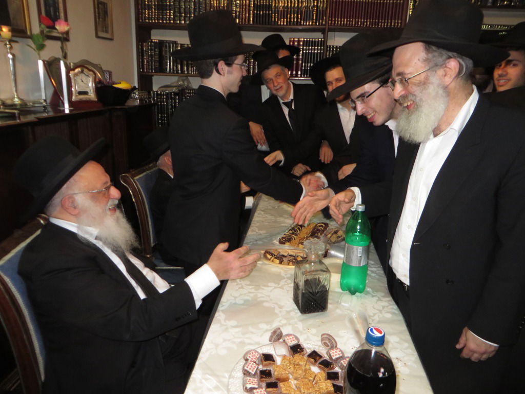 תיעוד: ראשי ישיבת פוניבז' השתדכו