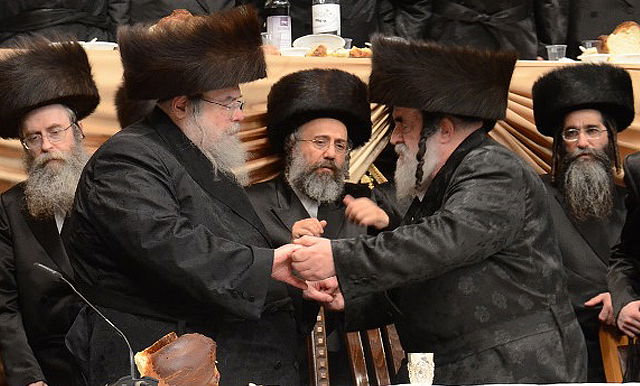 גלריה: שבע ברכות המרכזי בבעלזא בצל פיגוע החטיפה