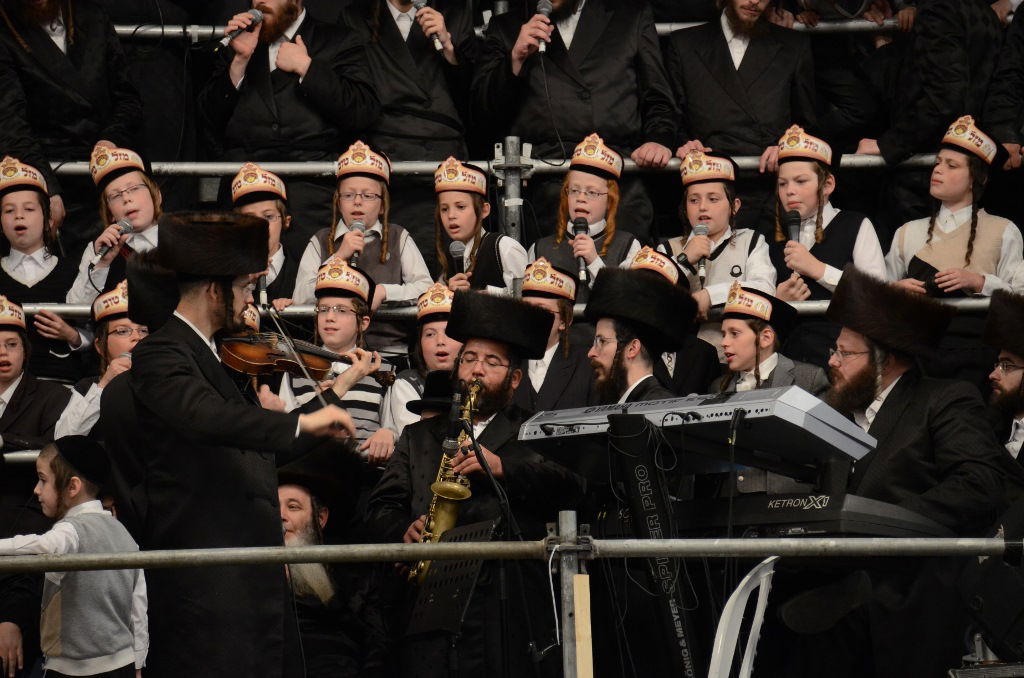 גלריה: שבע ברכות המרכזי בבעלזא בצל פיגוע החטיפה