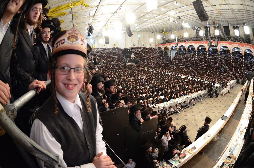 גלריה: שבע ברכות המרכזי בבעלזא בצל פיגוע החטיפה