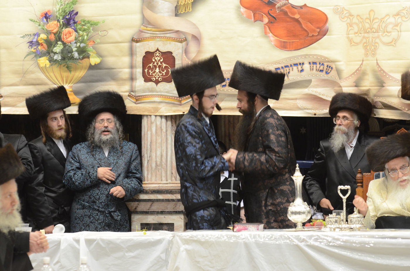 גלריה: שמחת הפארשפיל בחצר הקודש צאנז