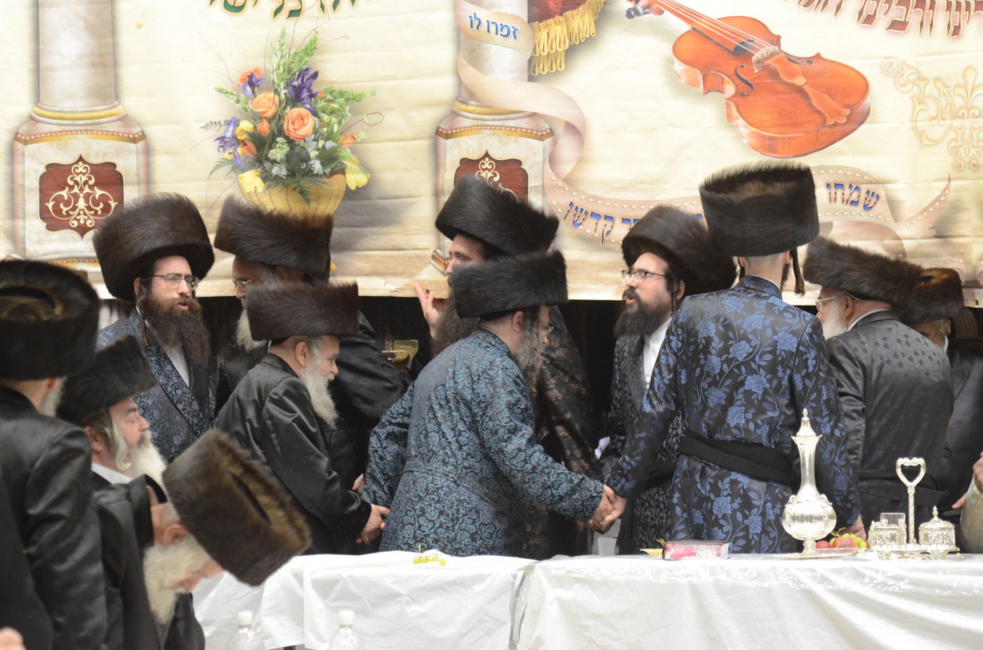 גלריה: שמחת הפארשפיל בחצר הקודש צאנז