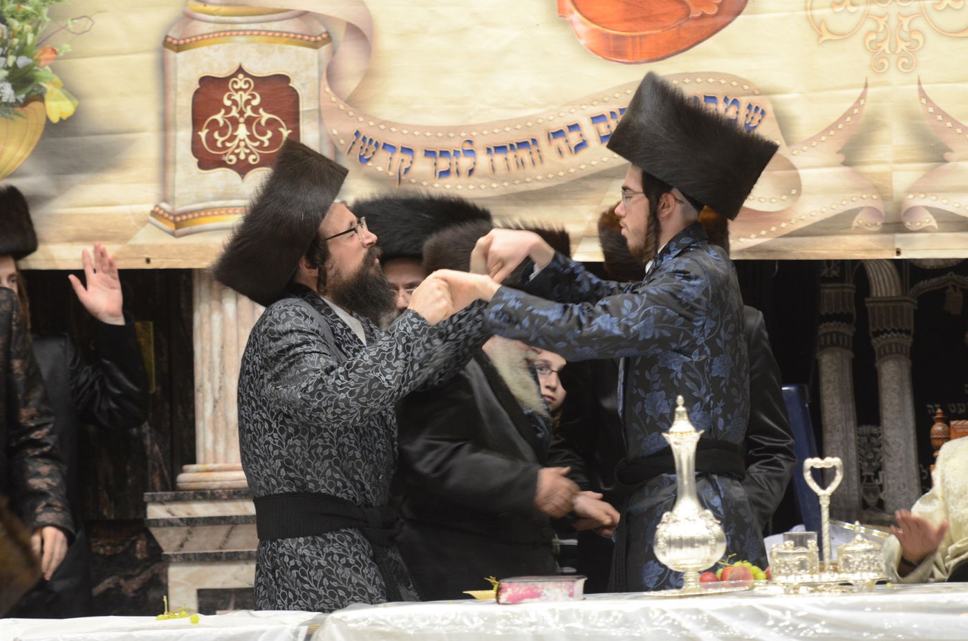 גלריה: שמחת הפארשפיל בחצר הקודש צאנז