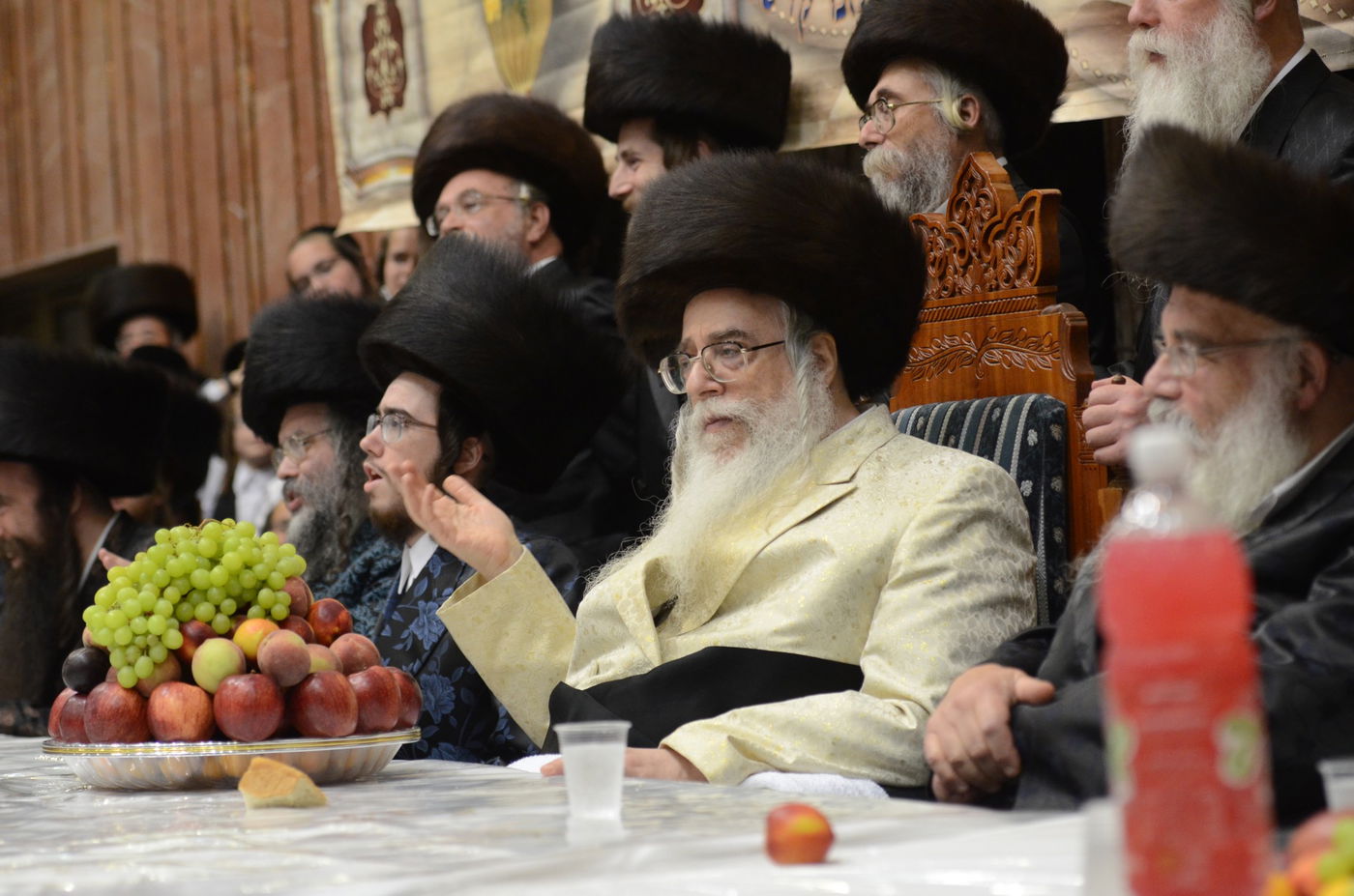 גלריה: שמחת הפארשפיל בחצר הקודש צאנז