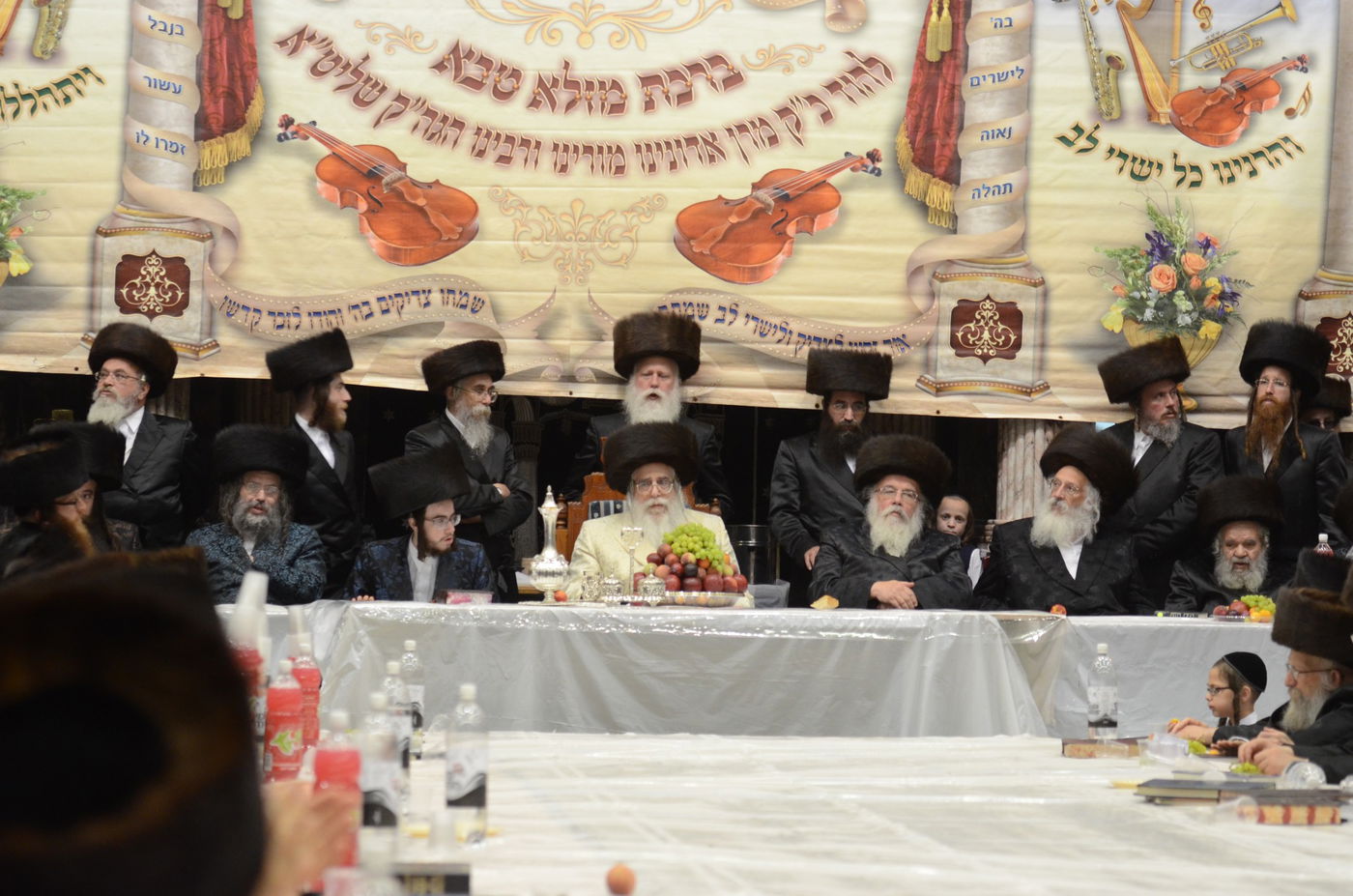 גלריה: שמחת הפארשפיל בחצר הקודש צאנז