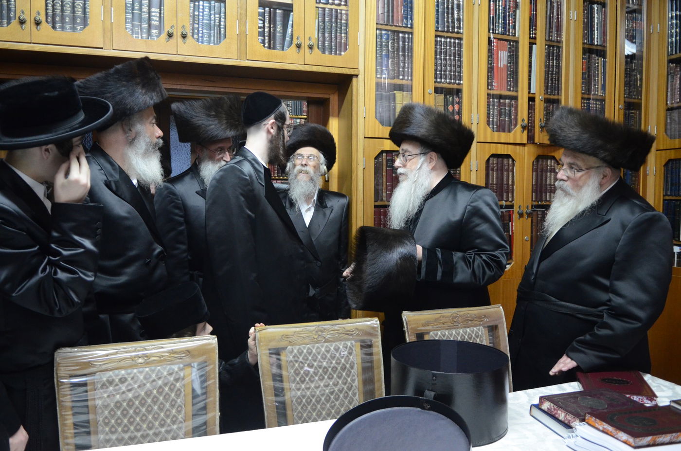 גלריה: שמחת הפארשפיל בחצר הקודש צאנז