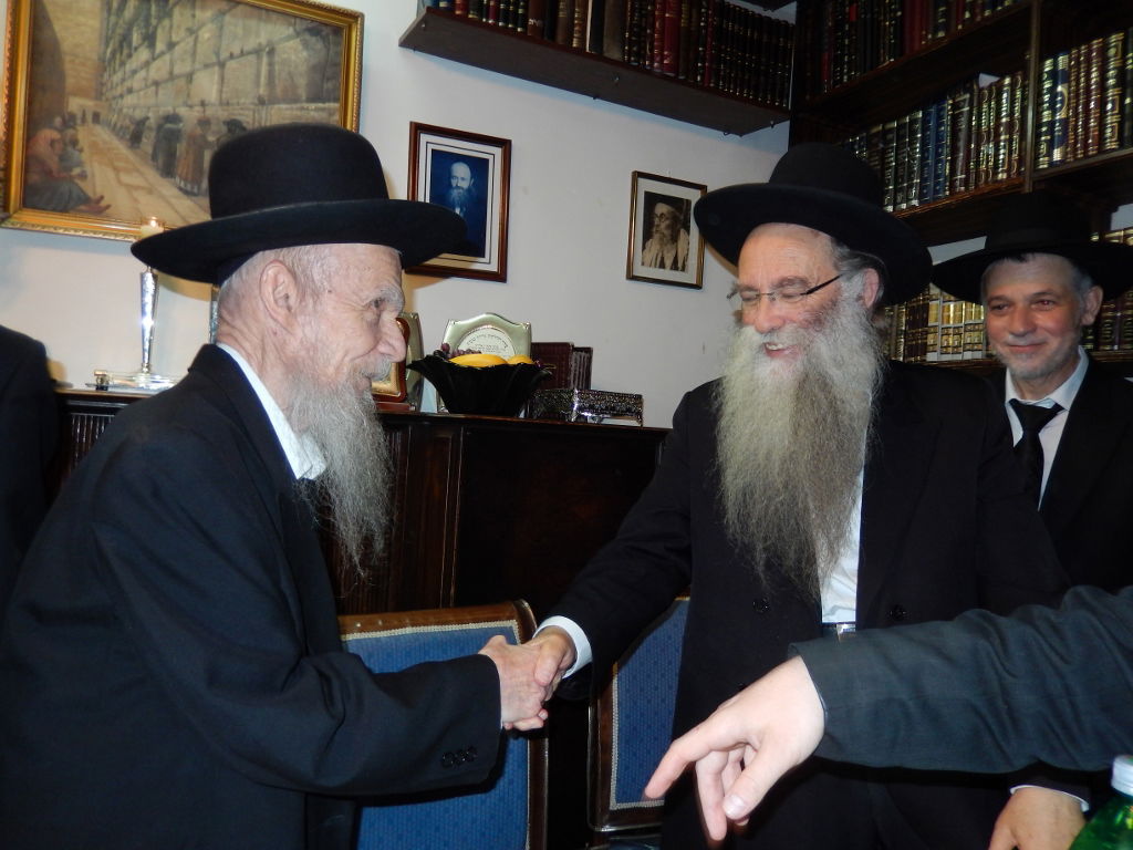 תיעוד: ראשי ישיבת פוניבז' השתדכו