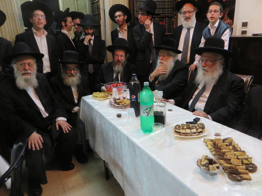 תיעוד: ראשי ישיבת פוניבז' השתדכו