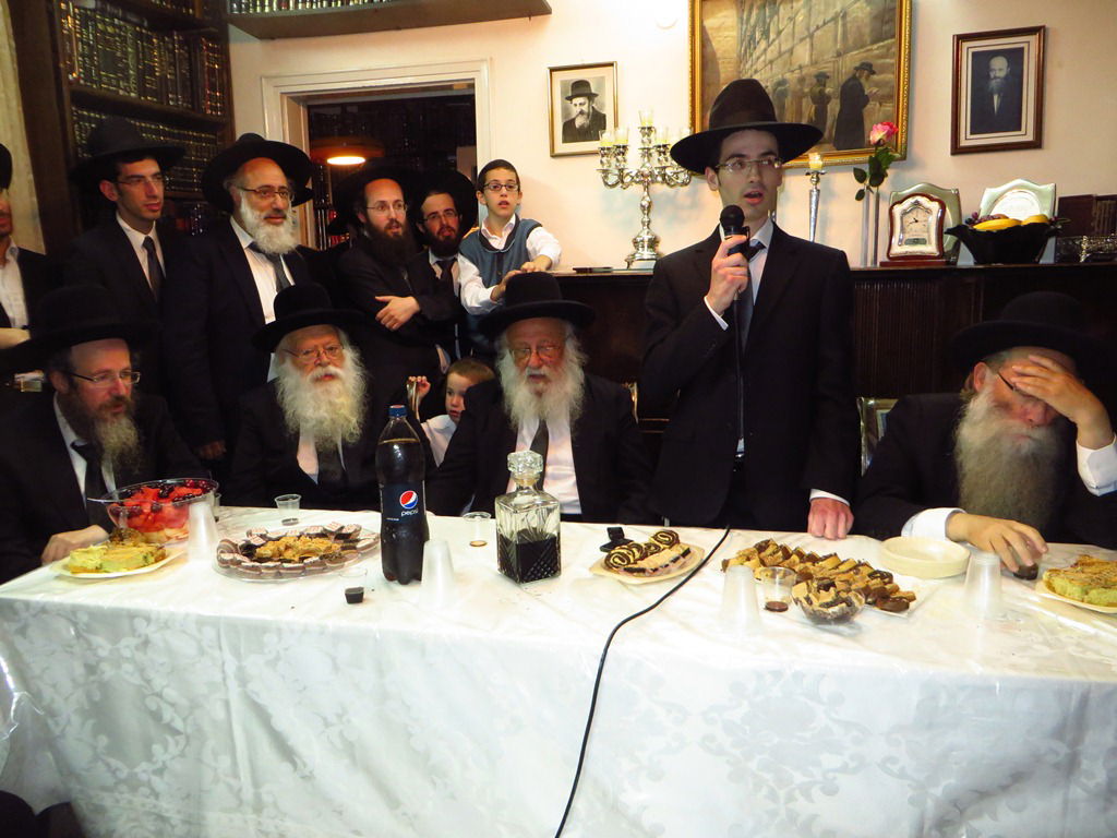 תיעוד: ראשי ישיבת פוניבז' השתדכו