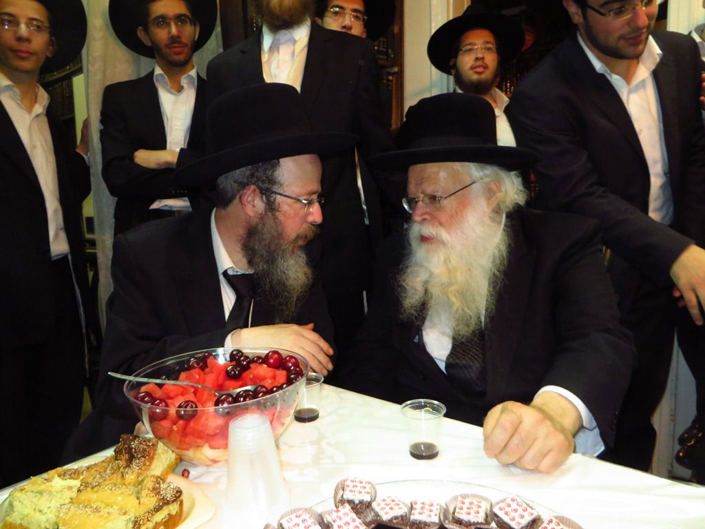 תיעוד: ראשי ישיבת פוניבז' השתדכו