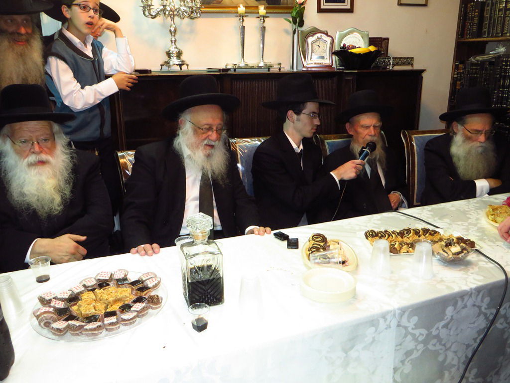 תיעוד: ראשי ישיבת פוניבז' השתדכו