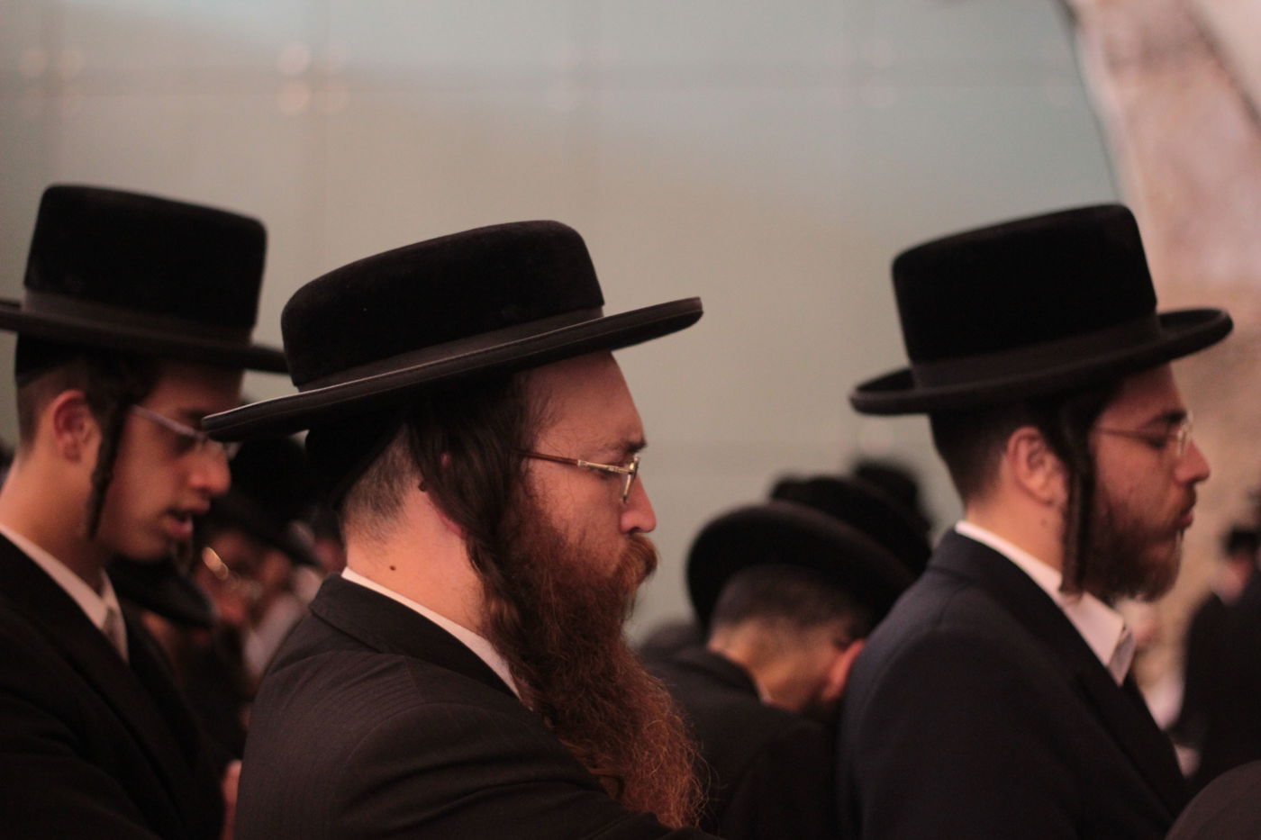 הרבי מצאנז ביקר בכותל המערבי: "מתפלל כל הזמן על החטופים"