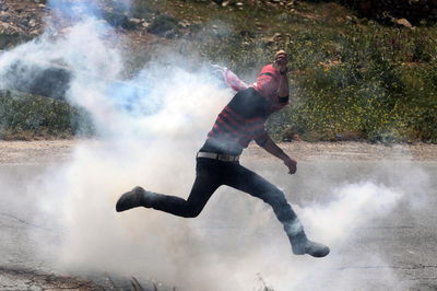 המתח בשומרון: פלסטינים יידו אבנים על אוטובוסים