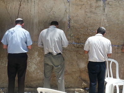 הורי החטופים בכותל