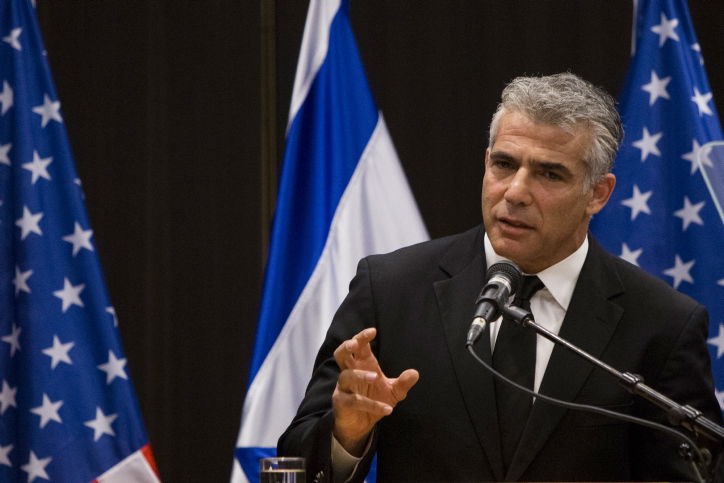 לפיד התנגד לחוק ההזנה, נתניהו התקפל וההצבעה נדחתה