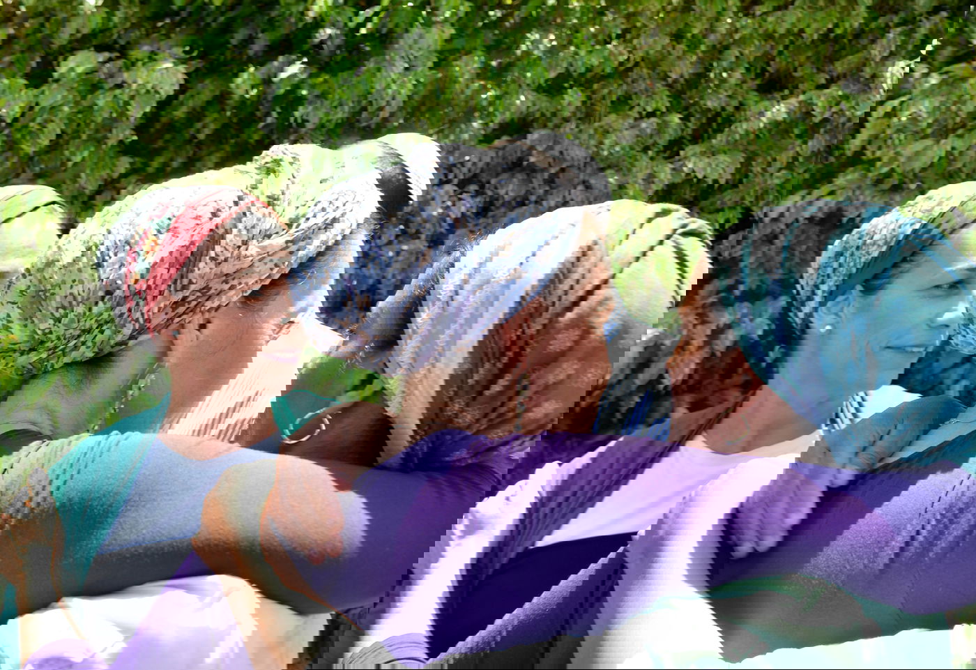 משפחות החטופים נפגשות בבית משפחת שאער בטלמון