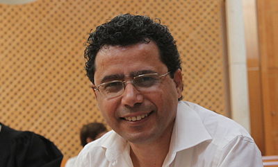 העיתונאי יואב יצחק