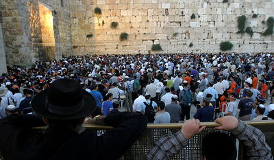 מחר: תפילה נוספת בכותל המערבי לשלום החטופים