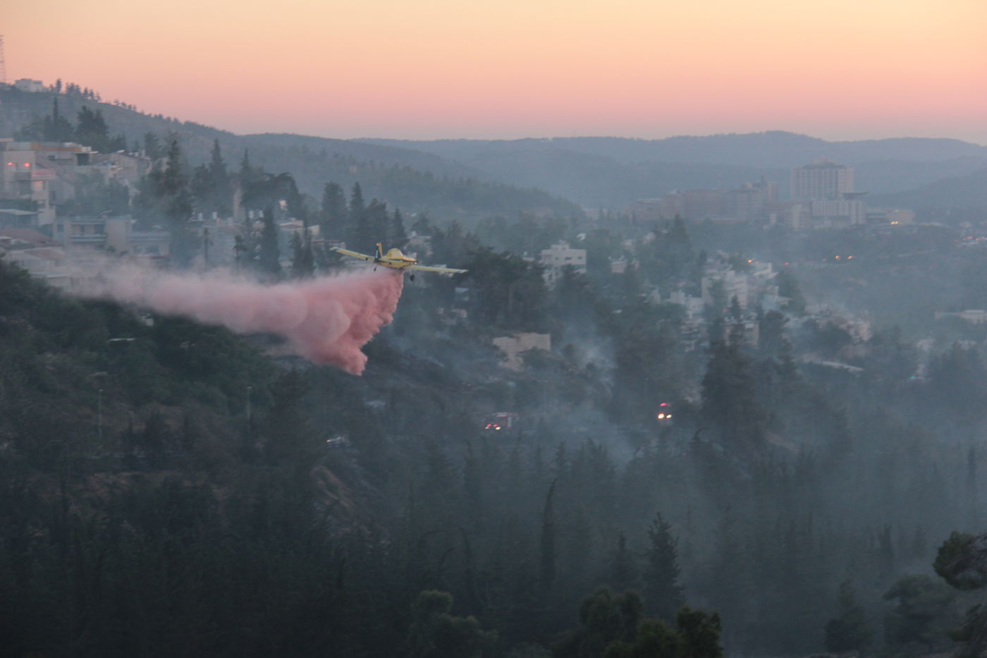 צפו: כך הושגה השליטה על השריפה