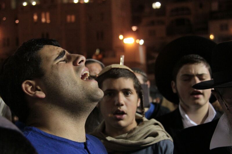 גלריה: מאות העתירו בכותל למען הנערים החטופים