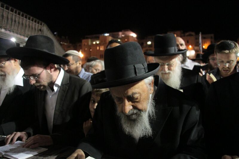 גלריה: מאות העתירו בכותל למען הנערים החטופים