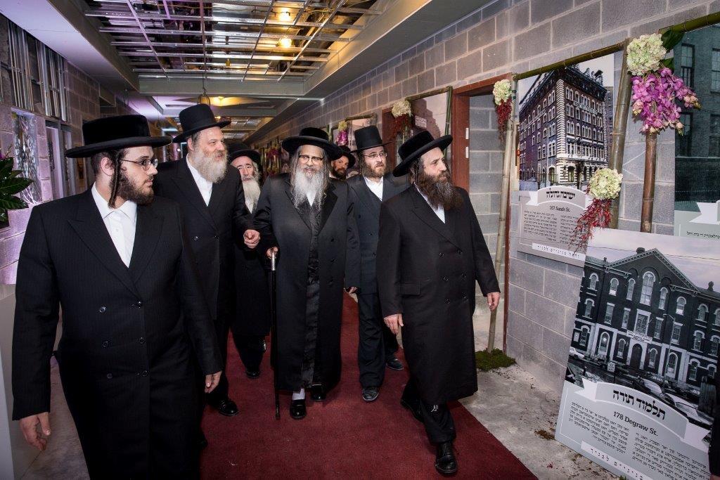 תיעוד: חנוכת הבית בביה"ס סאטמר