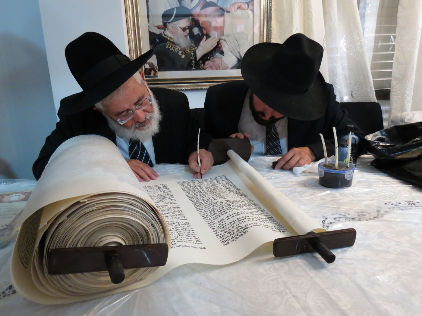 צפת: הראשל"צ חגג בהכנסת ספר תורה