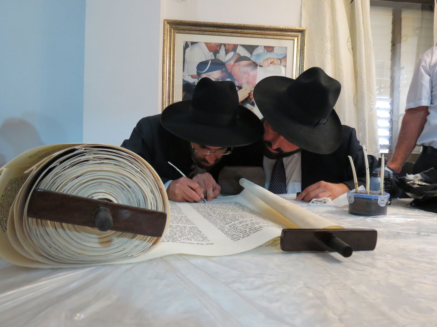 צפת: הראשל"צ חגג בהכנסת ספר תורה