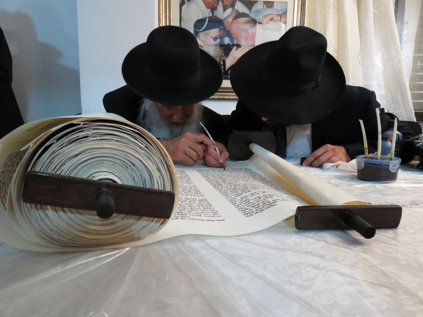 צפת: הראשל"צ חגג בהכנסת ספר תורה