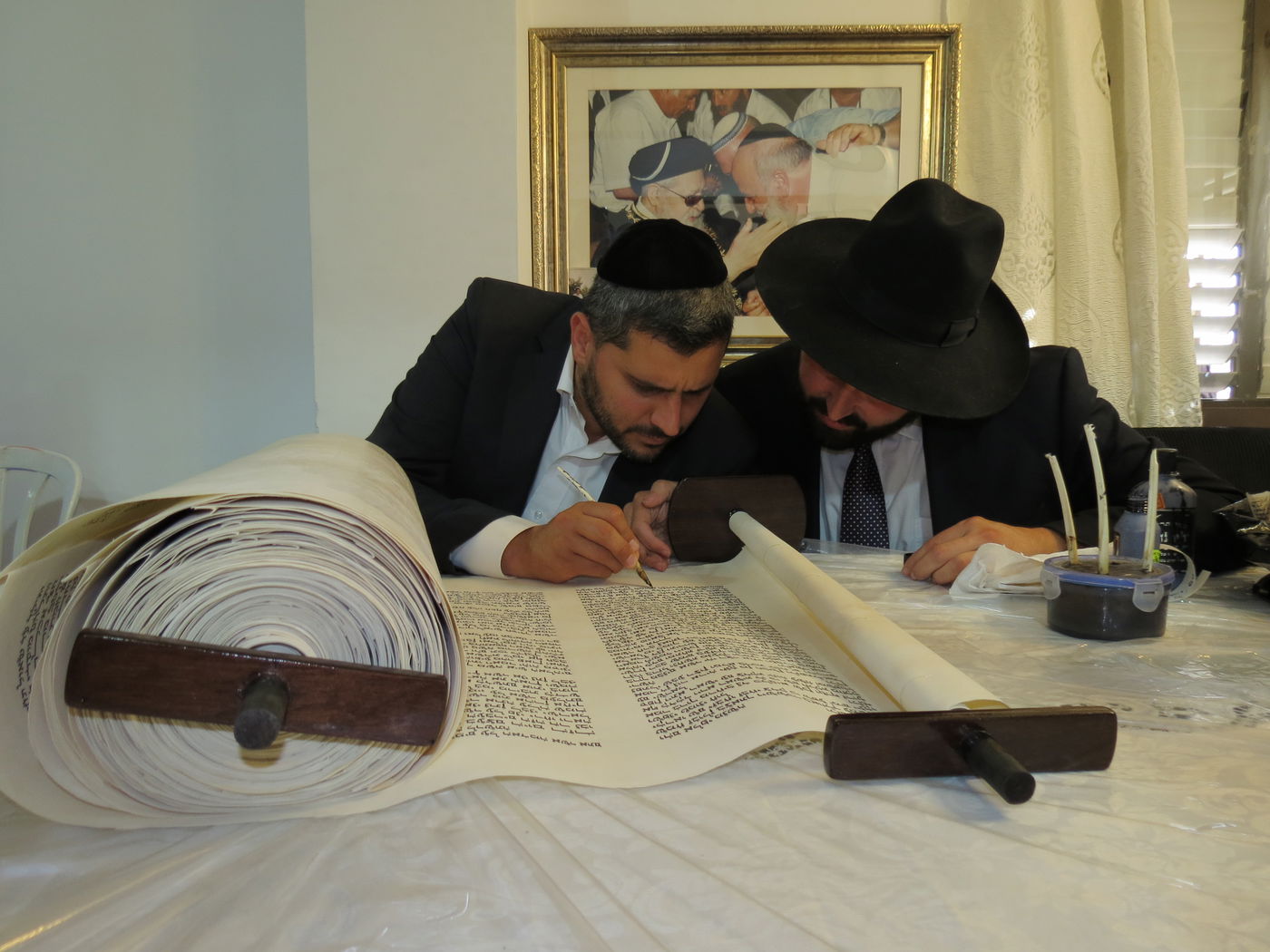 צפת: הראשל"צ חגג בהכנסת ספר תורה