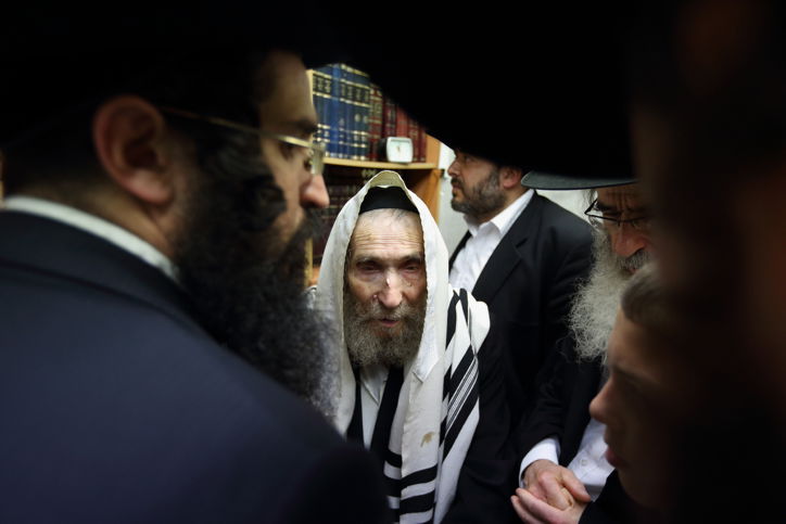 צפו: תיעוד מפעים מביתו של מרן הגראי"ל שטיינמן