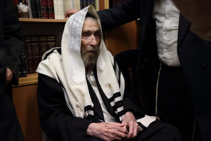 צפו: תיעוד מפעים מביתו של מרן הגראי"ל שטיינמן