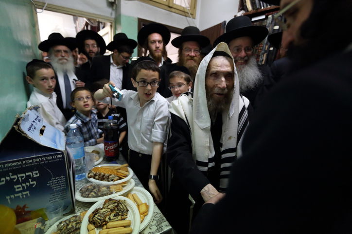 צפו: תיעוד מפעים מביתו של מרן הגראי"ל שטיינמן