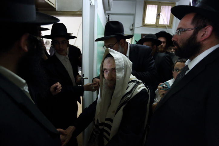 צפו: תיעוד מפעים מביתו של מרן הגראי"ל שטיינמן