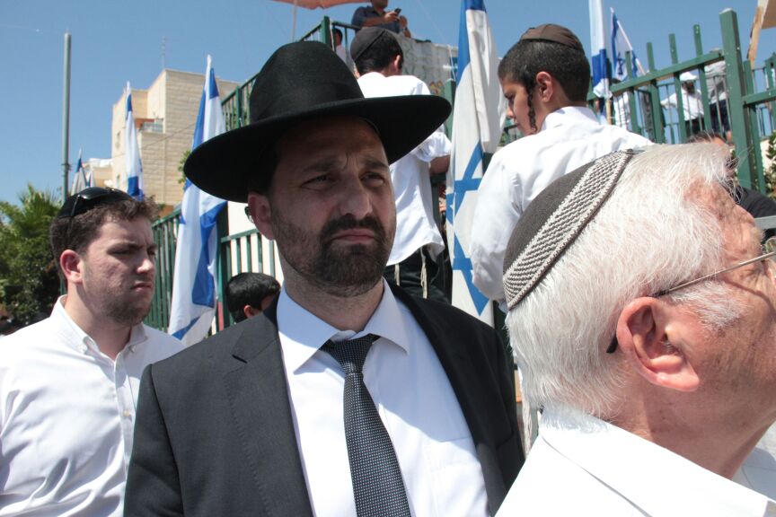 הלוויות קורעות לב: "תנוח בשלום ילד שלי; אנחנו צריכים כוח"