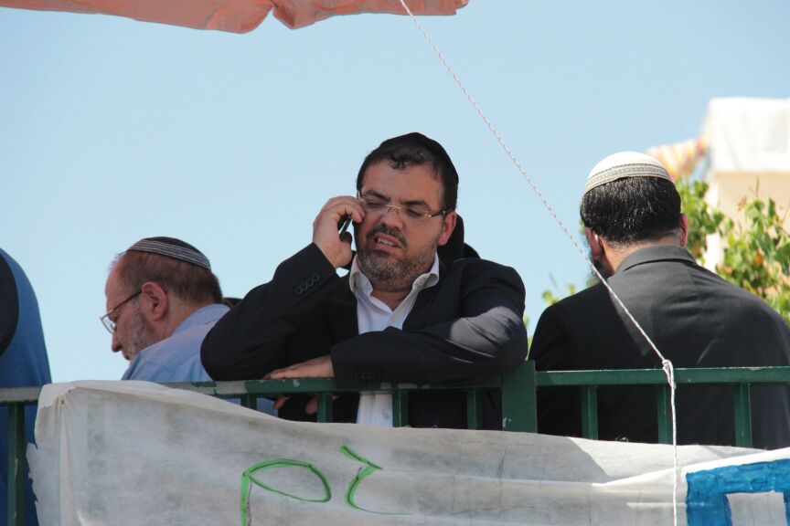 הלוויות קורעות לב: "תנוח בשלום ילד שלי; אנחנו צריכים כוח"