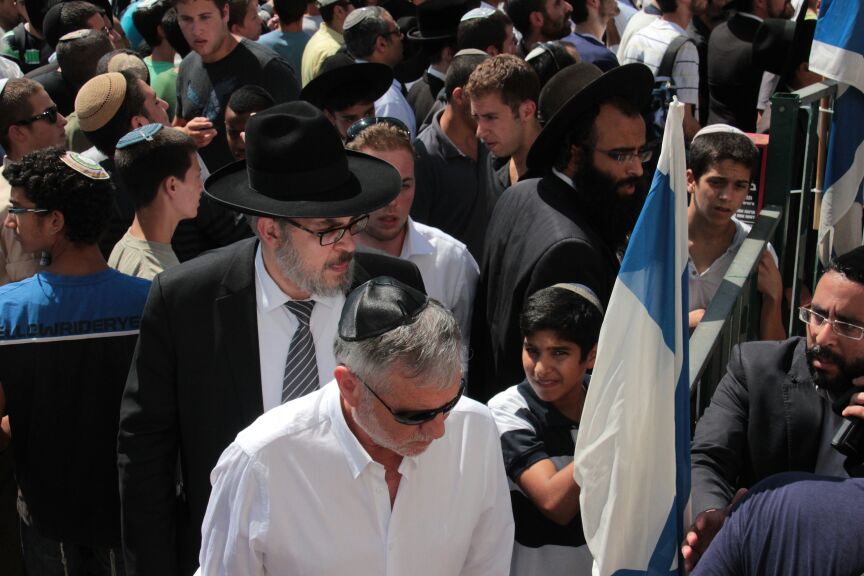 הלוויות קורעות לב: "תנוח בשלום ילד שלי; אנחנו צריכים כוח"